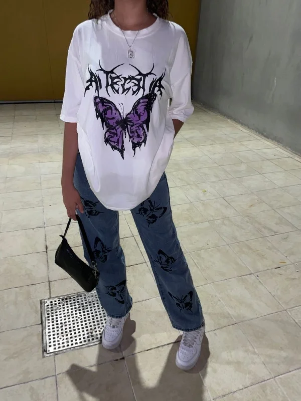 Women's graphic - printed sweatshirt featuring floral patterns for a feminine touch Women's graphic - printed sweatshirt featuring floral patterns for a feminine touch Butterfly Women Oversized Tshirt