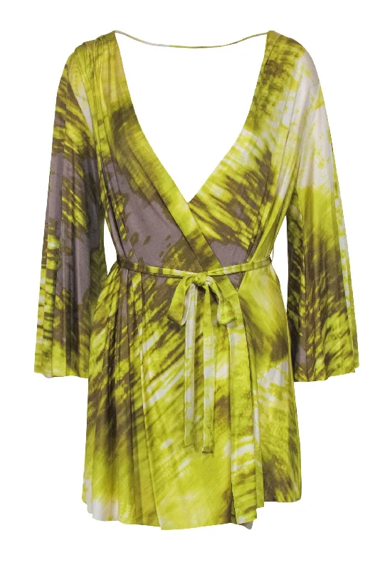 Long - Sleeve Women Dress in Velvet for a Luxurious Winter Look Long - Sleeve Women Dress in Velvet for a Luxurious Winter Look Max Azria - Bright Lime Green Deep Plunge Open Back Mini Dress Sz S