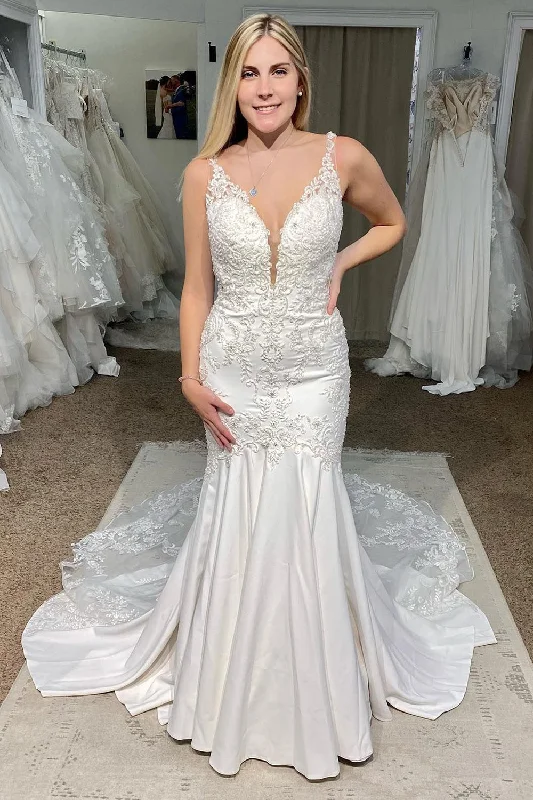 White Deep V-Neck Mermaid Long Wedding Dress with Appliques