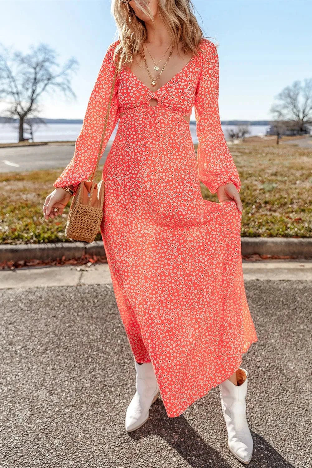 Chic V-neck midi dress, long sleeves